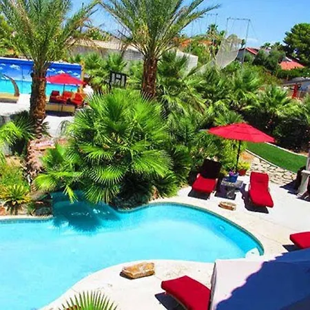 The Paradise Estate And Bungalow Hotel